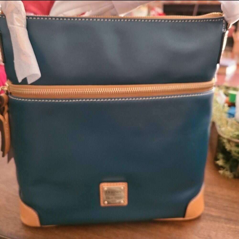 Dooney & Bourke crossbody NWT